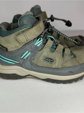 Keen Targhee IV Waterproof Hiking Boot - Kids Size 12